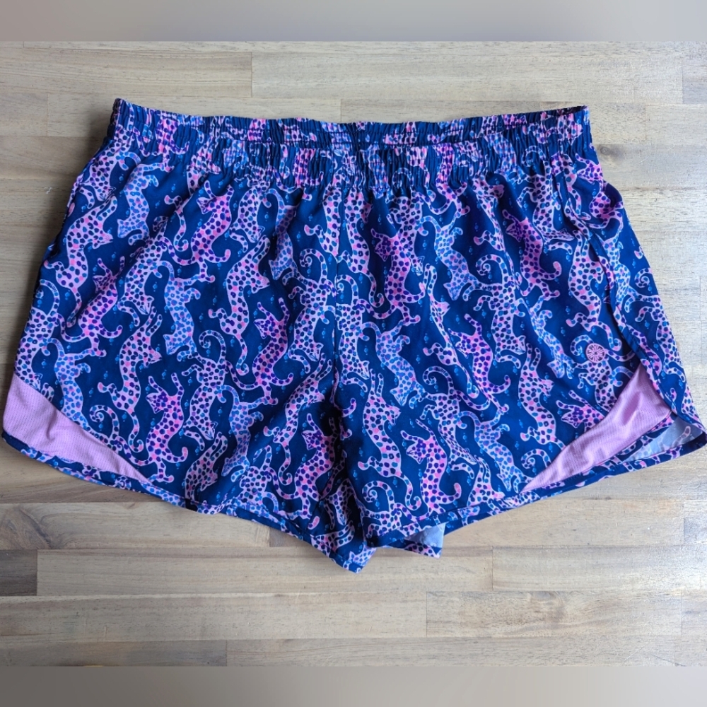 Lilly Pulitzer Luxletic Short Women S Ocean Trail Short Oyster Bay Navy Catwalk
